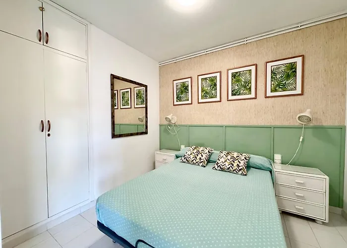 Apartsalou Blau Mari